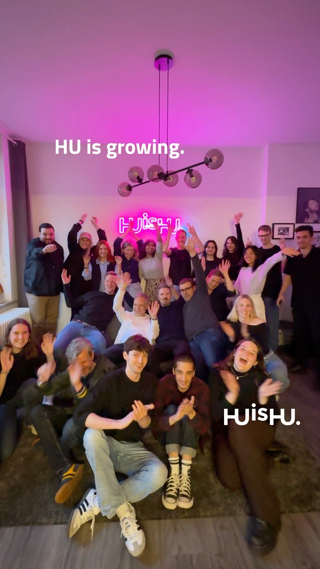 🕺 HUisHU wächst und wächst und wächst und wächst und wächst und wächst und …⁠
⁠
#hustickstogether #huishu #thisishu #hannover #agentur #büro #agenturleben #kreativagentur #digitalekreativagentur