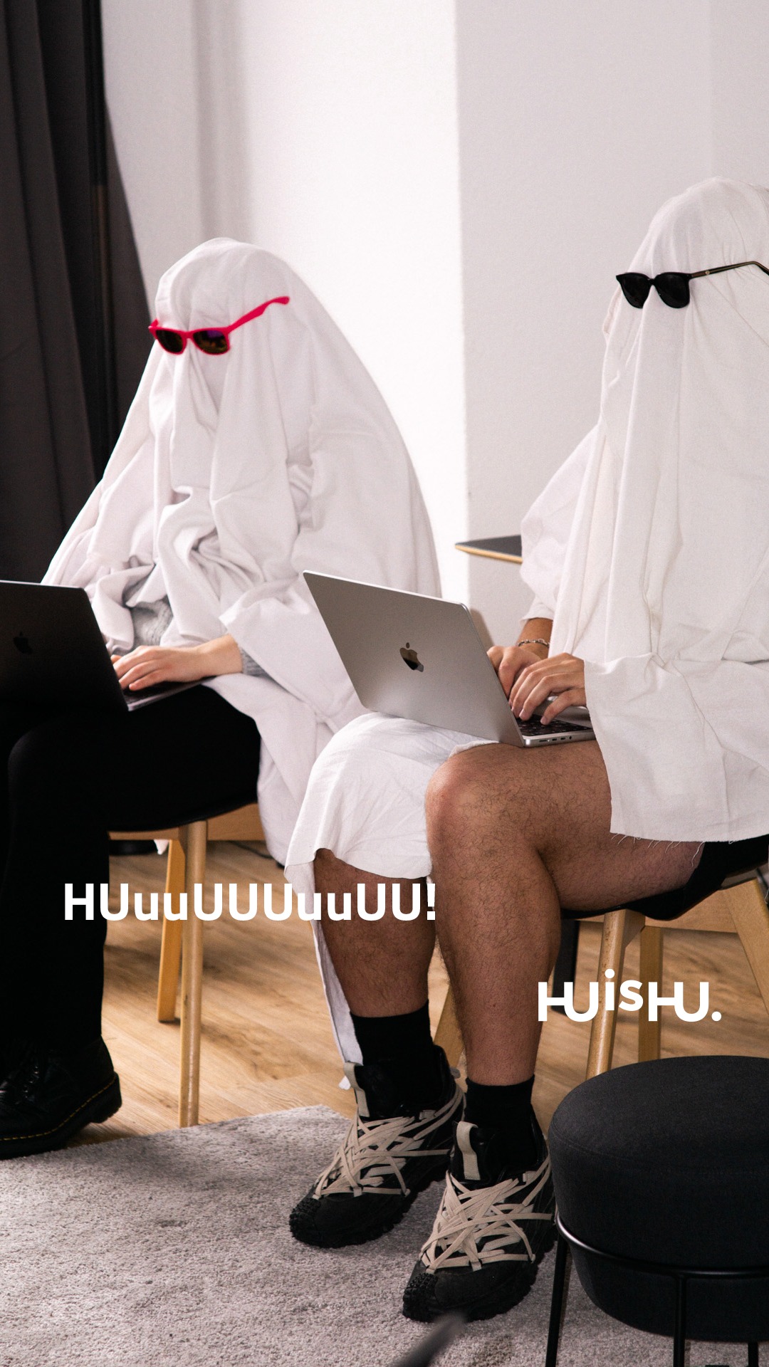 HUuUuU! Unser Teamgeist geht heute unheimlich durch die Decke. HUuuUUUu ... 👻